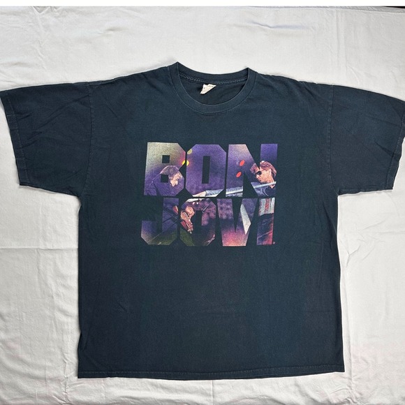 Gildan Bon Jovi Because We Can Tour 2013 Graphic T-Shirt Men XL Faded Black Band - Picture 1 of 10